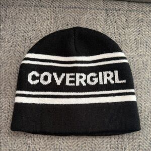 COVERGIRL beanie one Size